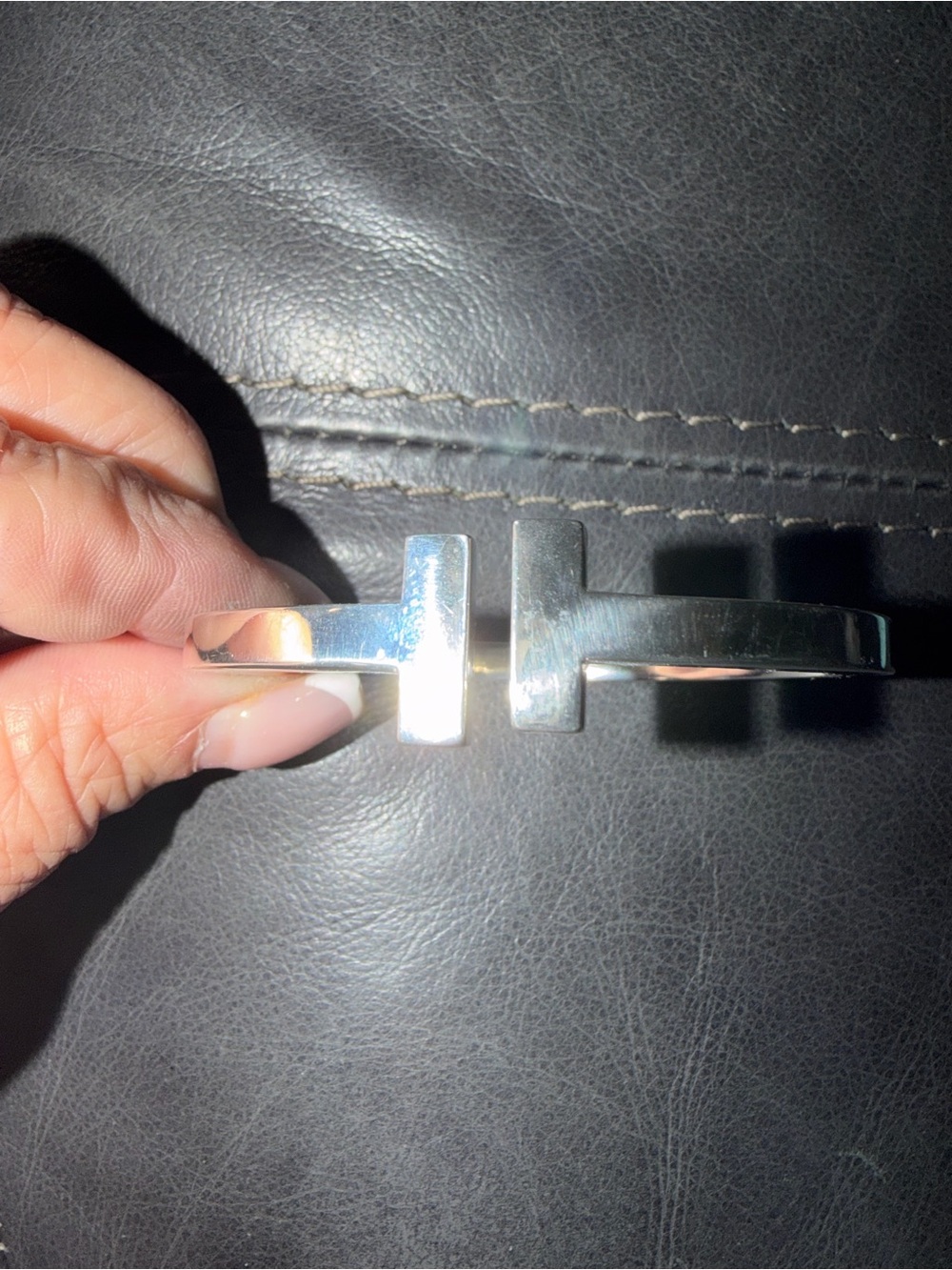 Women’s Tiffany and Co Square T Bracelet